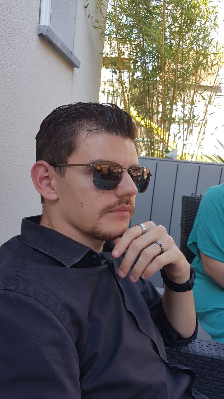 Profil de Aleandro, 28 ans, Libertine à Brouch