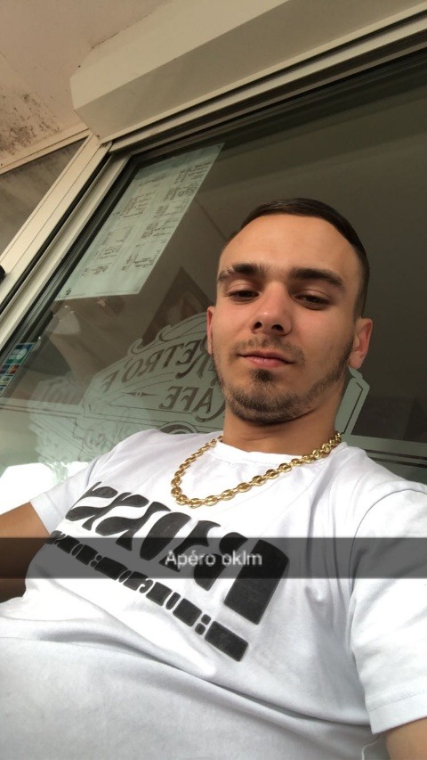 Profil de Cem, 26 ans, Libertine à Oberschlinder