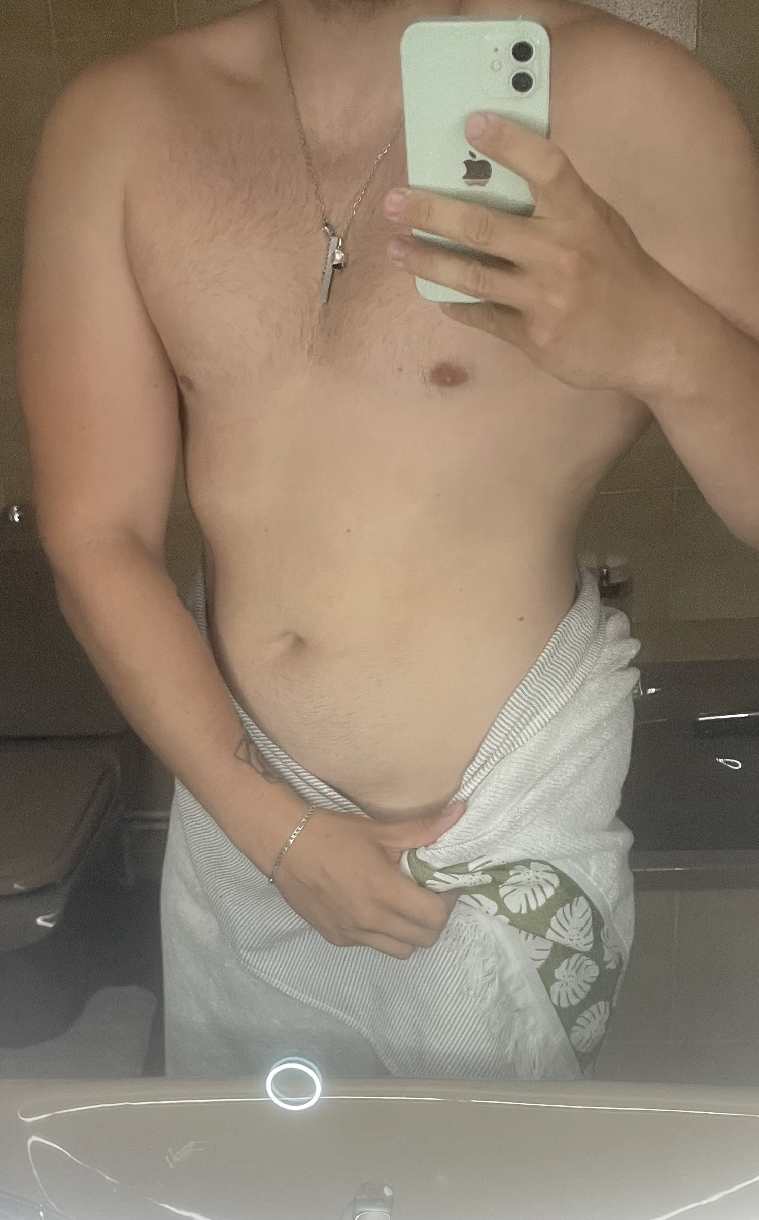 Profil de Eloy, 25 ans, Libertine à Sassel