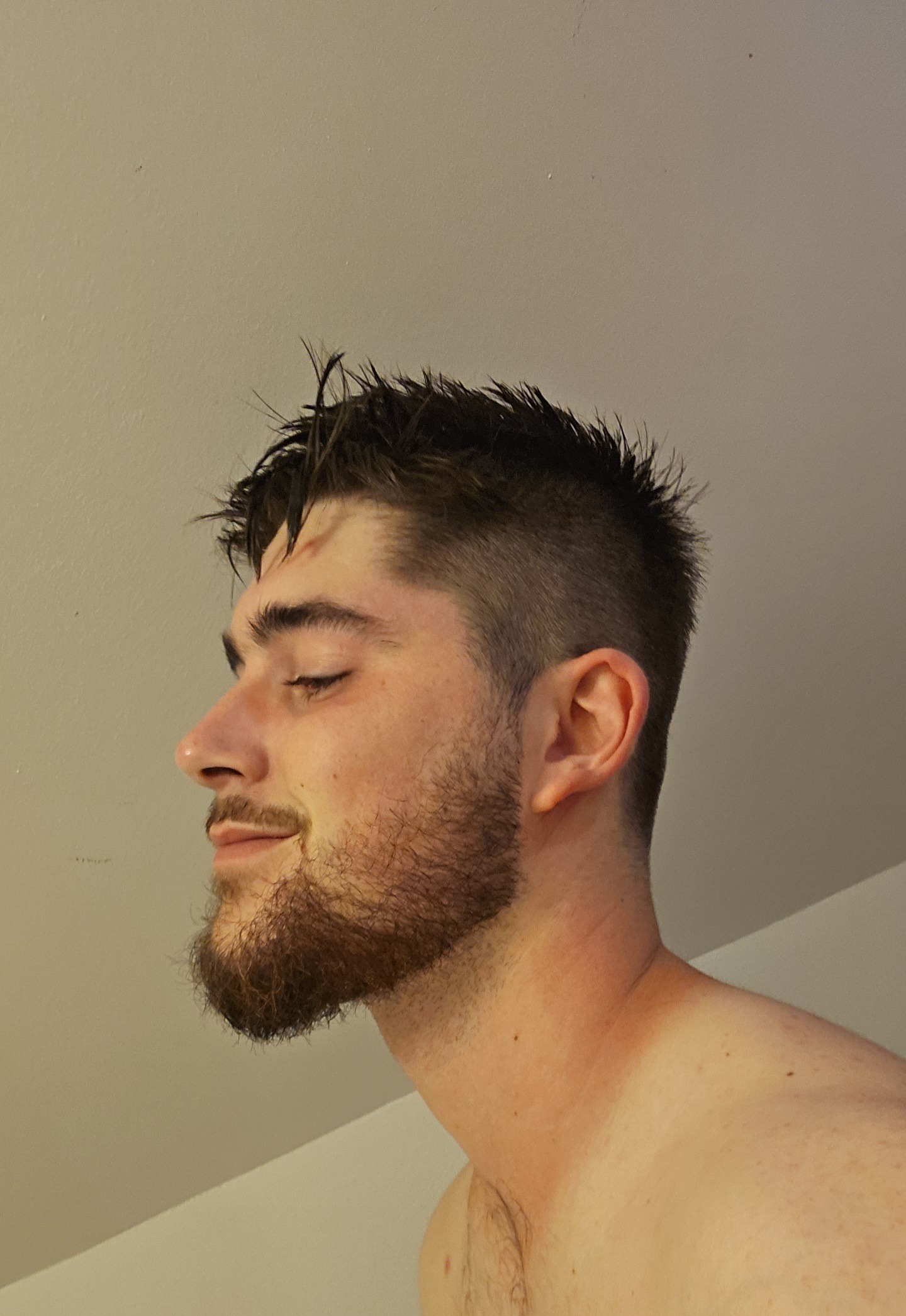 Profil de Nessim, 25 ans, Libertine à Dorscheid