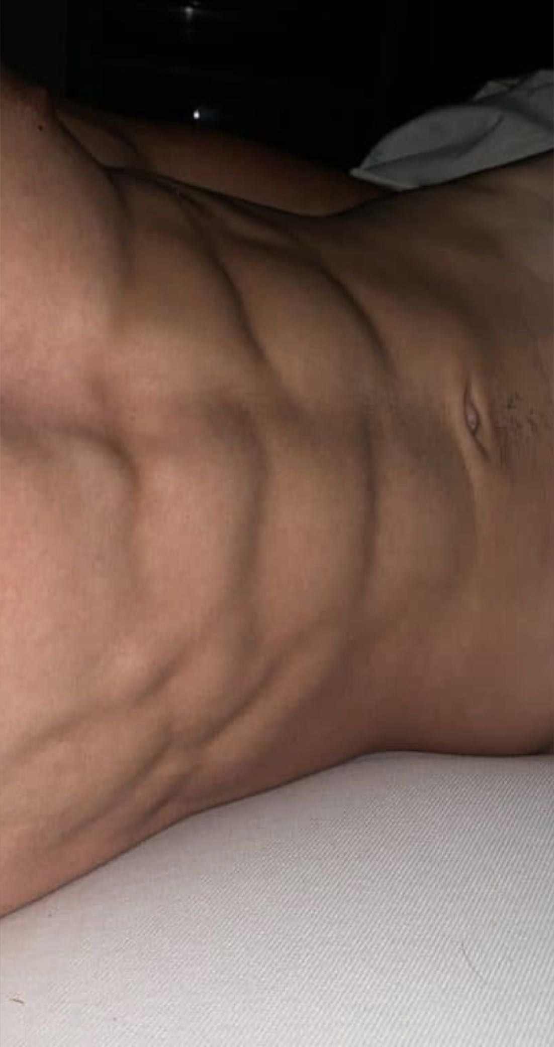 Profil de Ousseni, 25 ans, Libertine à Emerange