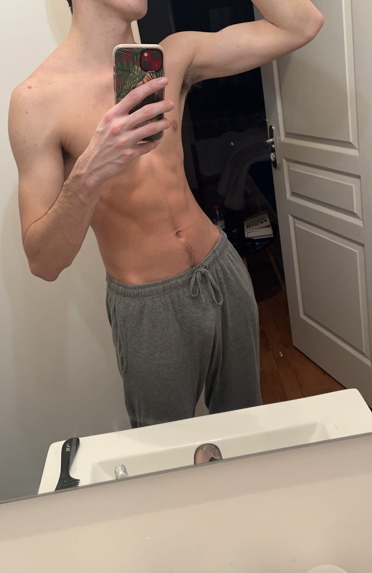 Profil de Krys, 24 ans, Libertine à Hoscheid