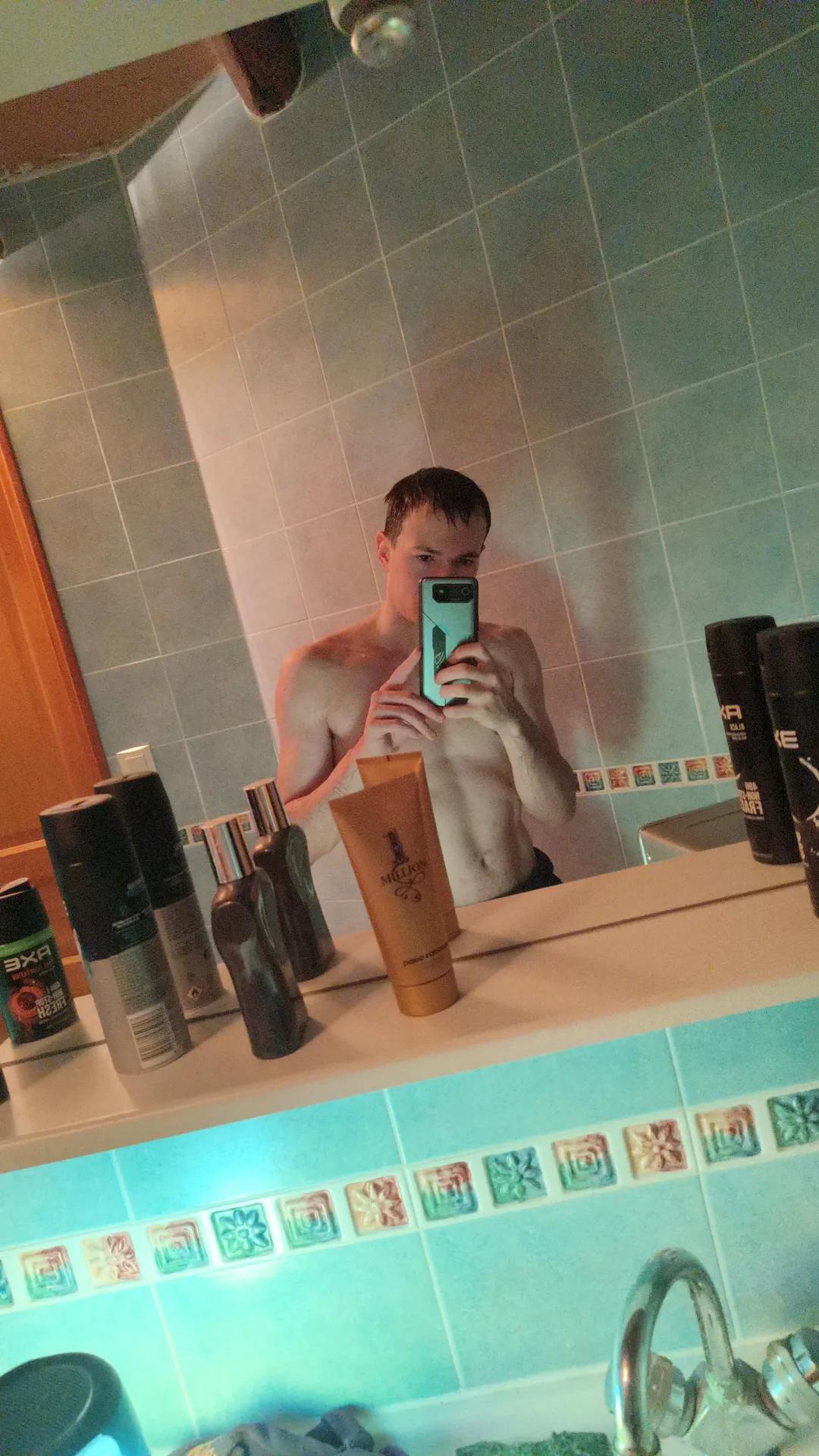 Profil de Loukmane, 24 ans, Libertine à Bill