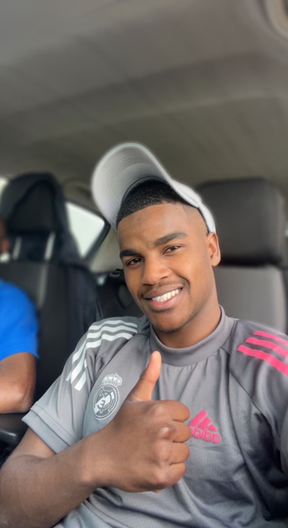 Profil de Kheireddine, 21 ans, Libertine à Wirtgensmühle