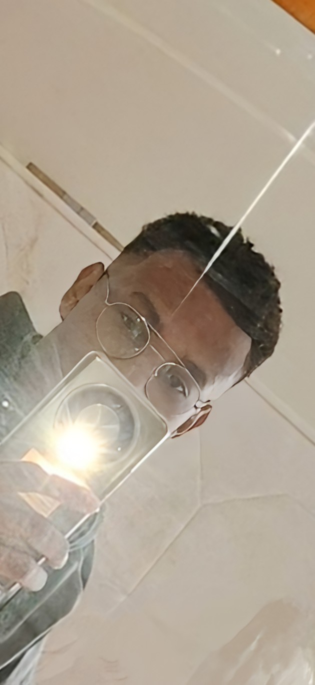 Profil de Dexter, 24 ans, Libertine à Holzthum